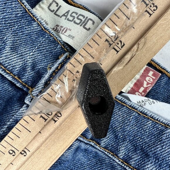 Y2K Levi's Jeans Women's Measured 32x31 550 Relaxed Tapered Blue Denim Tag 14 L - Picture 15 of 16